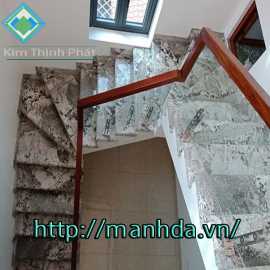 Cầu thang đá nên chọn đá granite hay đá marble